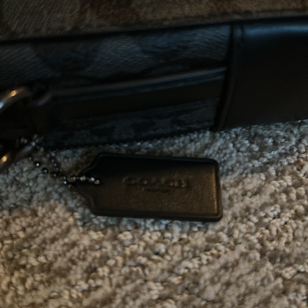 EUC Coach Crossbody - Picture 5 of 5